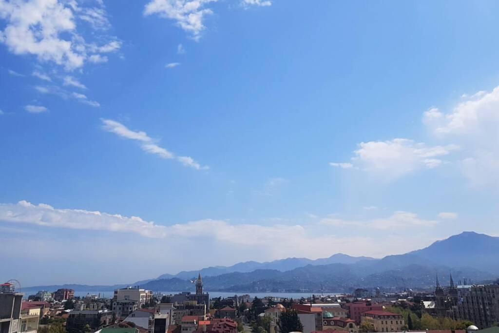 Апартаменты 'Mint Fresh' Summer Studio In Batumi City Center Экстерьер фото